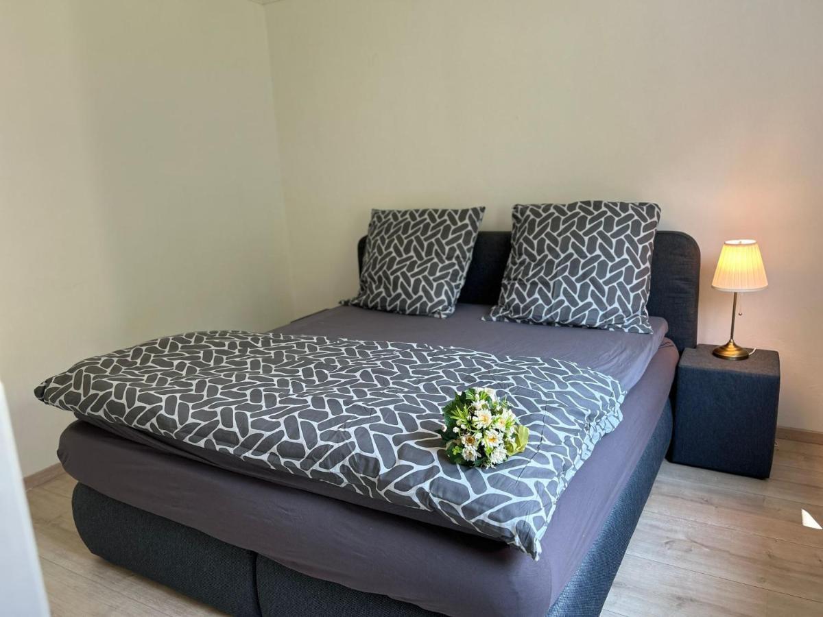 Apartament Gemuetliches Familienhaus - Fuehlt Euch Wohl Oldenburg Zewnętrze zdjęcie