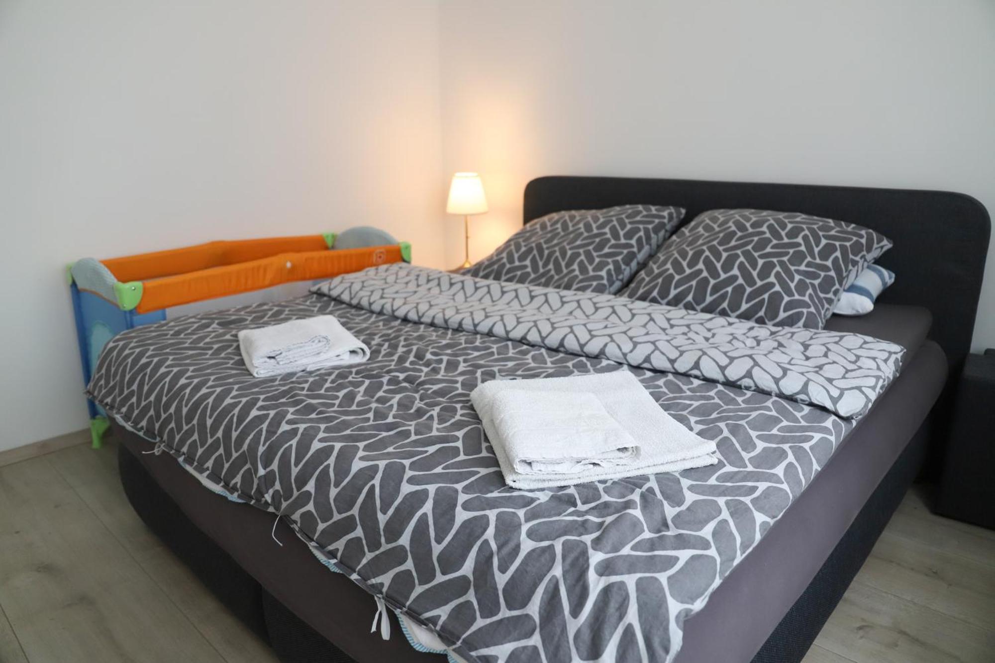 Apartament Gemuetliches Familienhaus - Fuehlt Euch Wohl Oldenburg Zewnętrze zdjęcie